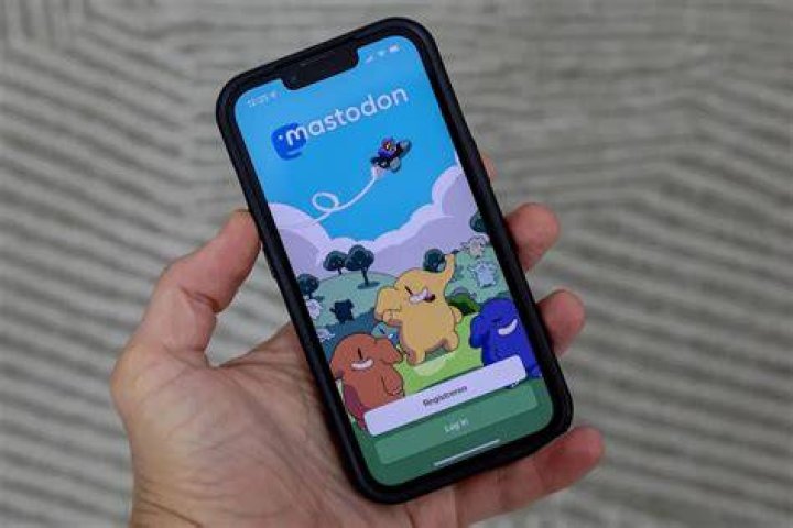 
What Is Mastodon? All About the Social Media Platform Attracting Users Since Elon Musk’s Twitter Takeover 
