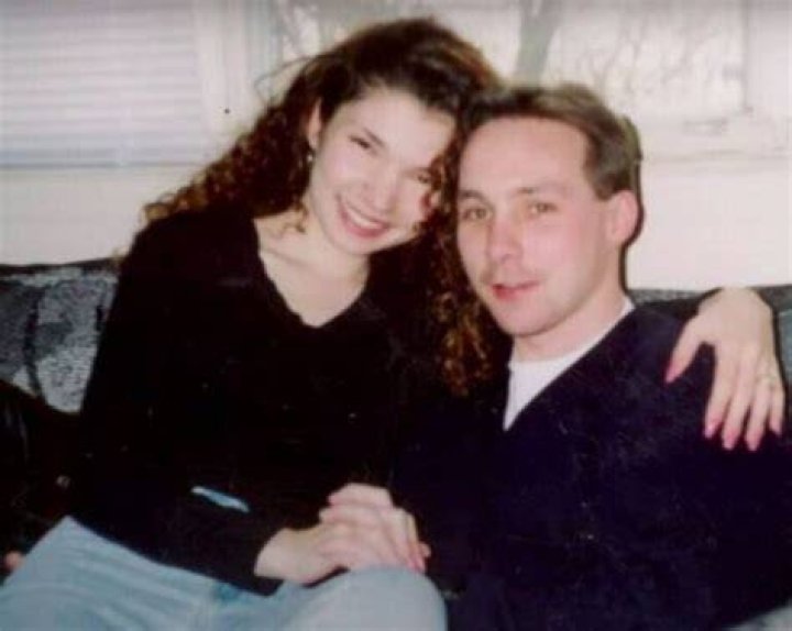 
Why Did Suitcase Killer Melanie McGuire Kill Her Husband Bill Mcguire? 